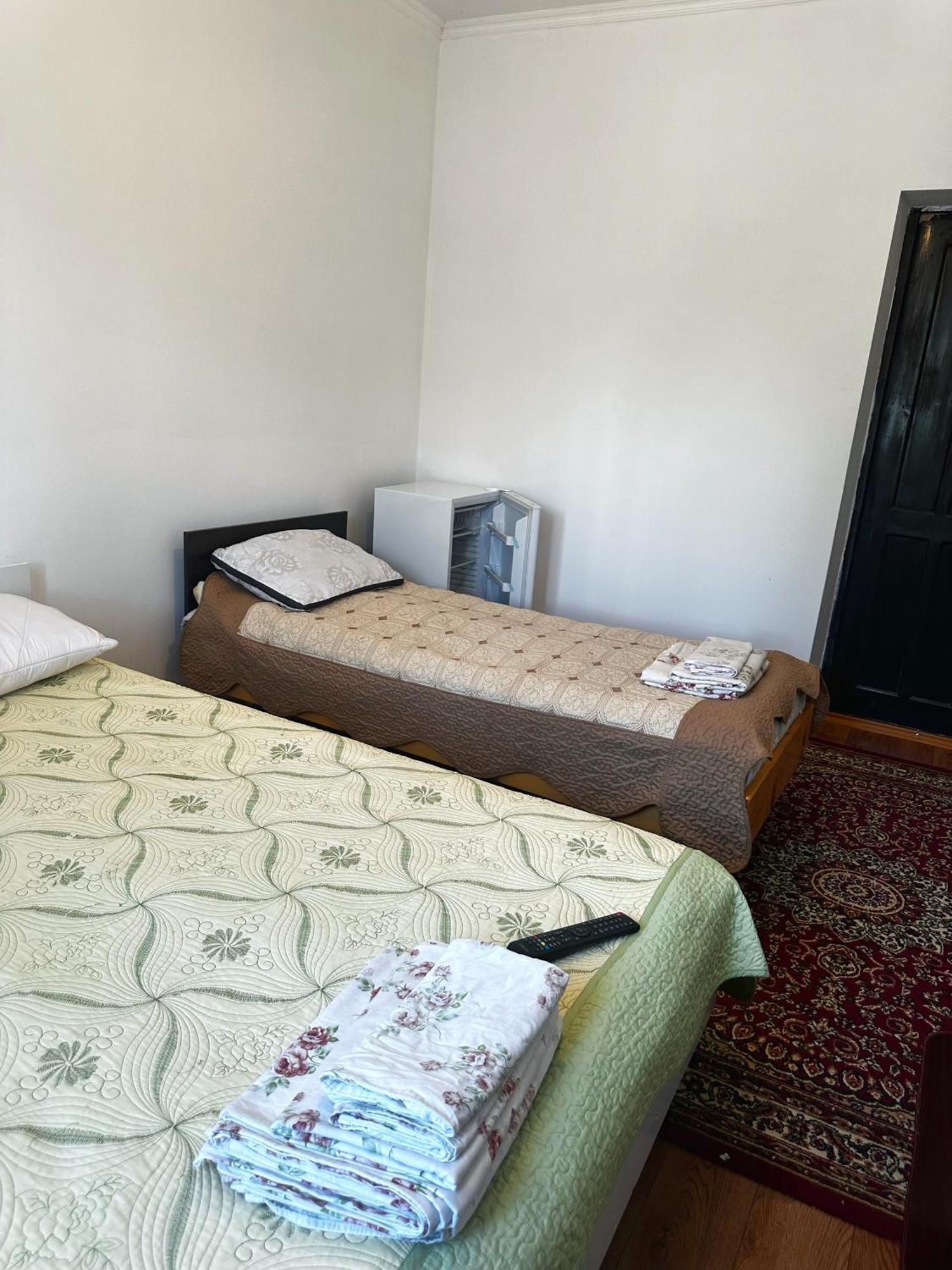 Guest House Arbat Tscholponata Exterior foto