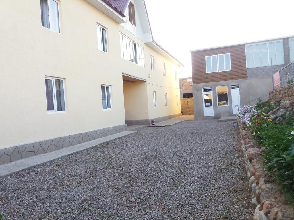 Guest House Arbat Tscholponata Exterior foto
