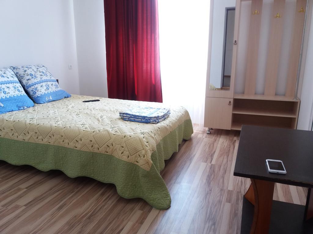 Guest House Arbat Tscholponata Exterior foto