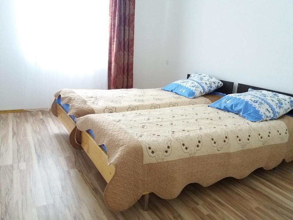 Guest House Arbat Tscholponata Exterior foto