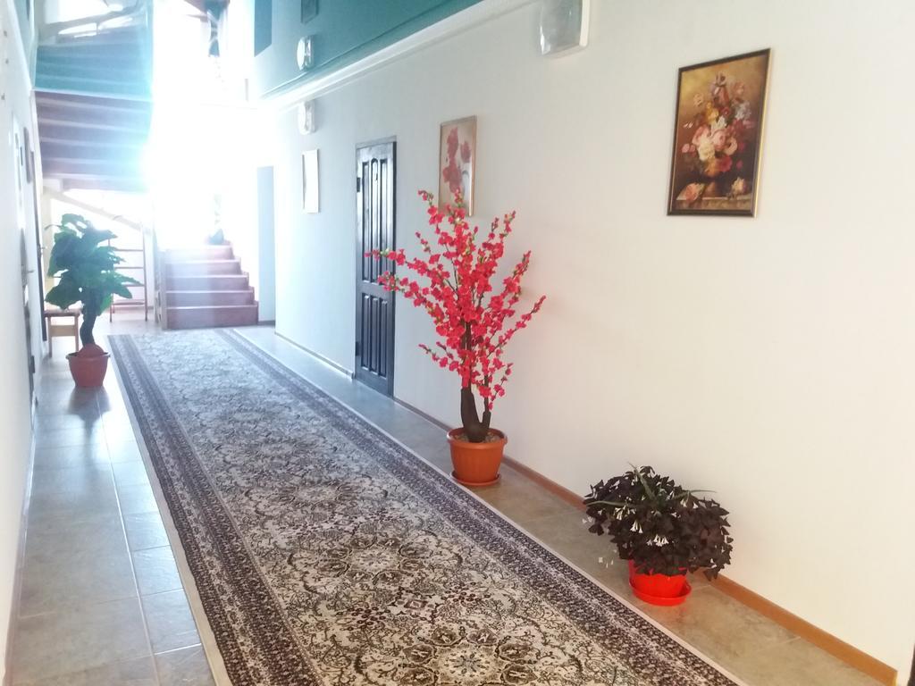 Guest House Arbat Tscholponata Exterior foto