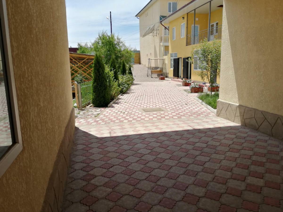 Guest House Arbat Tscholponata Exterior foto