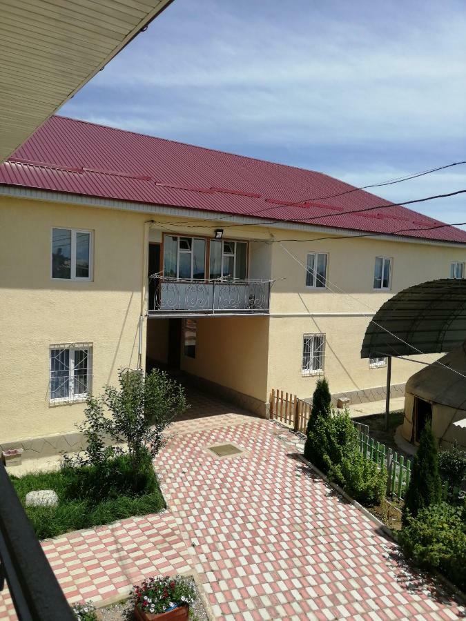Guest House Arbat Tscholponata Exterior foto